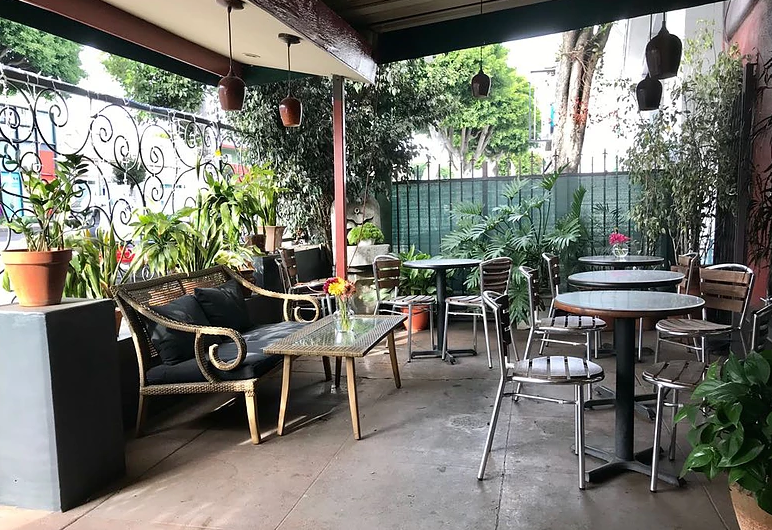 Le Petit Jardin